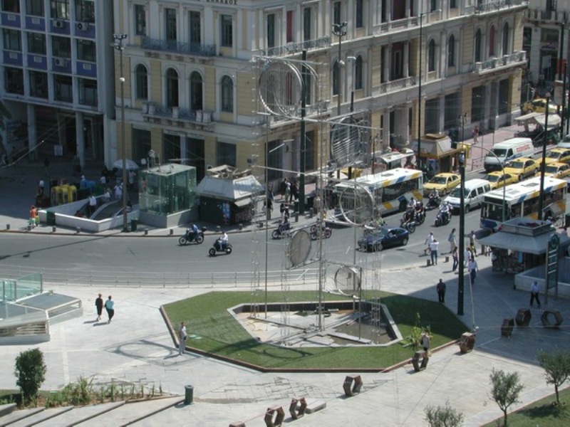 Αποθήκη με 117.000 προϊόντα «μαϊμού» στην Ομόνοια - Media