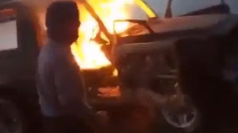 Πλουσιόπαιδα στο Instagram: Έβαλαν φωτιά σε Mercedes για να… γελάσουν (Video) - Media