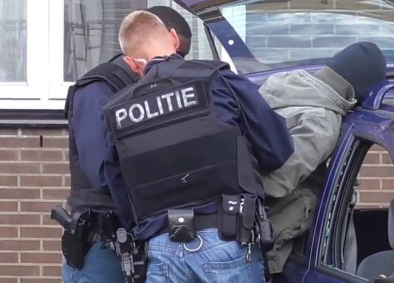 Πιάστηκε τζιχαντιστής στο Ρότερνταμ - Σχεδίαζε επίθεση με καλάσνικοφ και εκρηκτικά - Media