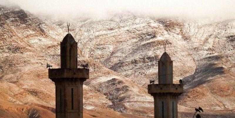 Στα λευκά η έρημος Σαχάρα μετά από 37 χρόνια - Χιόνι και στο Χαλέπι (Photos - Video) - Media