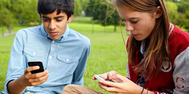 Τέλος για τους εφήβους κάτω των 16 ετών δημοφιλές social media! - Απαγορεύεται από τον Μάιο - Media