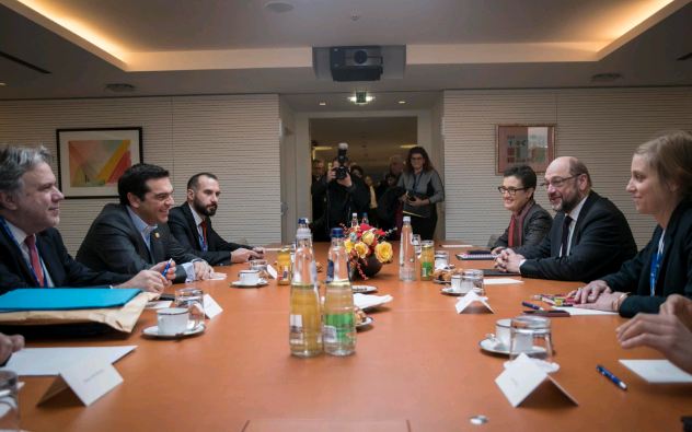 Στήριξη Σούλτς στις ελληνικές θέσεις για τη διαπραγμάτευση - Media