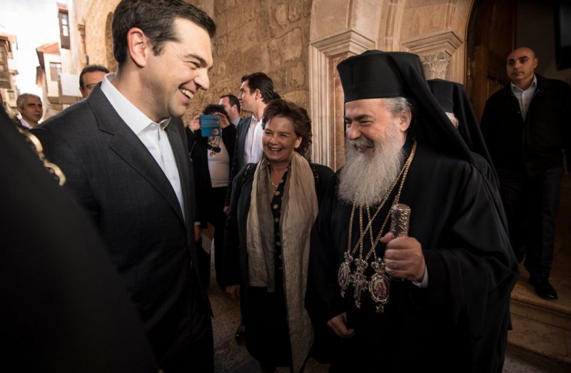 Οι φωτογραφίες που ανέβασε ο Αλέξης Τσίπρας μέσα από τον Πανάγιο Τάφο   - Media