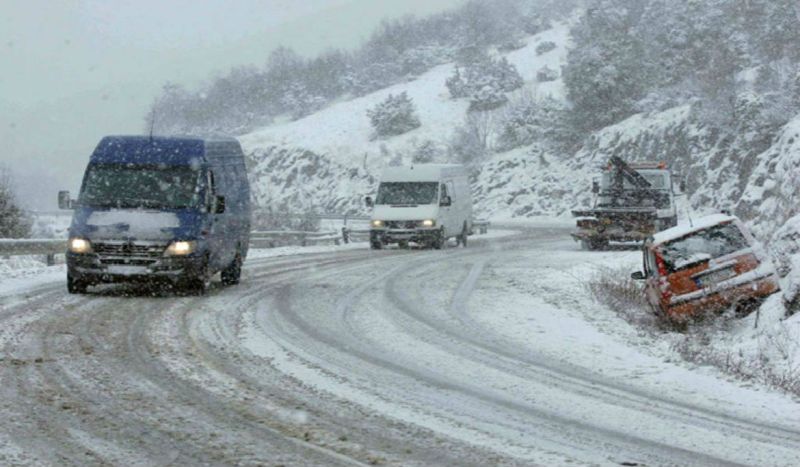 Καιρός- Έκτακτο δελτίο ΕΜΥ: Επιδείνωση με βροχές, καταιγίδες και πυκνές χιονοπτώσεις - Media