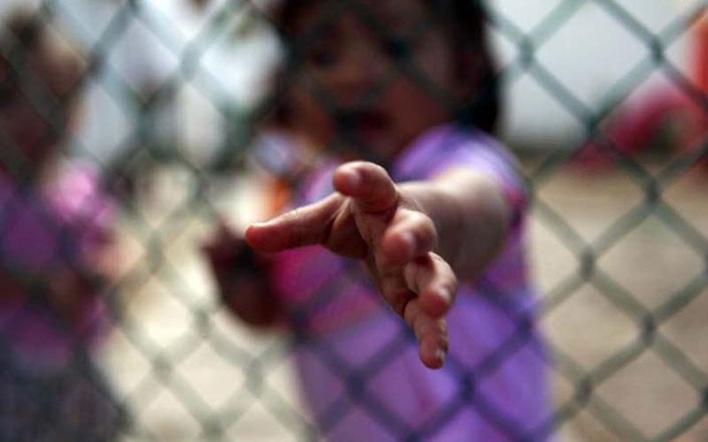 Έκδοση μάνας που απήγαγε τα παιδιά της και απειλούσε να τα σκοτώσει - Media