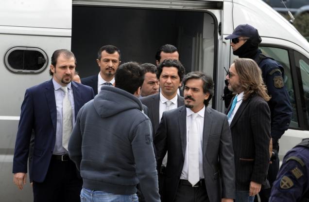 Πανηγυρίζουν τα γερμανικά ΜΜΕ: Κόλαφος για τον Ερντογάν η απόφαση του Αρείου Πάγου για τους «8» Τούρκους - Νίκη της δημοκρατίας - Media