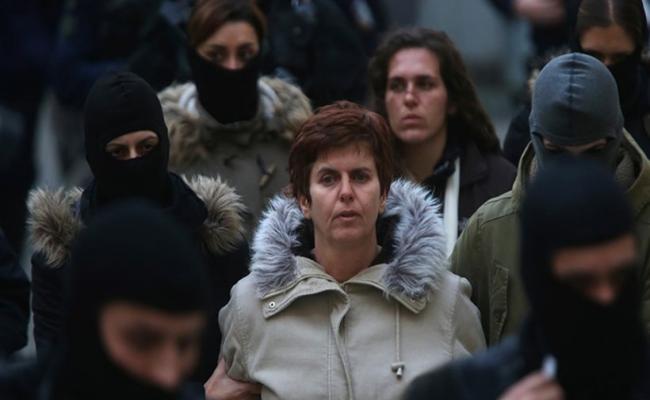Νέο κείμενο Ρούπα από τον Κορυδαλλό - Καταγγέλλει παρεμπόδιση της επικοινωνίας με τον γιό της και απειλεί  - Media