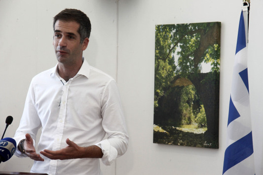 Κώστας Μπακογιάννης: Το παιδάκι της Ρούπα να βρεθεί τώρα στην αγκαλιά της γιαγιάς και της θείας του (Photo) - Media