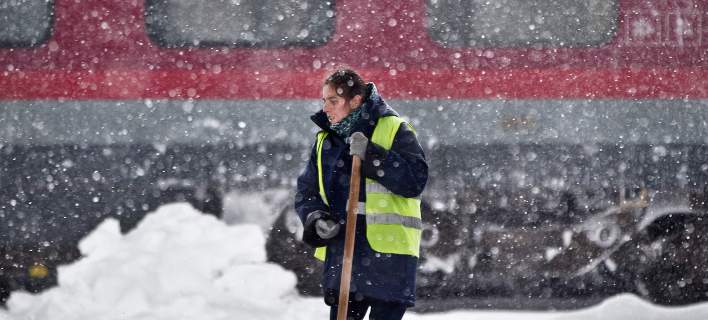 Χάος στα Βαλκάνια από τις χιονοθύελλες - Στο σκοτάδι 770 πόλεις στη Βουλγαρία, εκτός λειτουργίας αντιδραστήρας ατομικής ενέργειας στη Ρουμανία - Media
