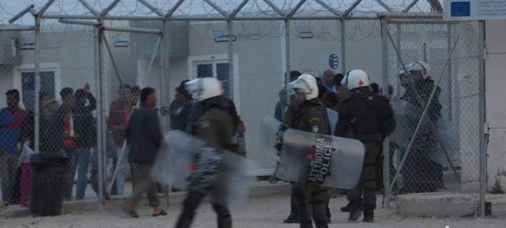 Επεισόδια στο hot spot της ΒΙΑΛ - Media