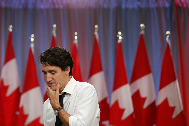 Ο Τριντό καλωσορίζει τους πρόσφυγες που διώχνει ο Τραμπ: Ελάτε στον Καναδά! (Photo) - Media