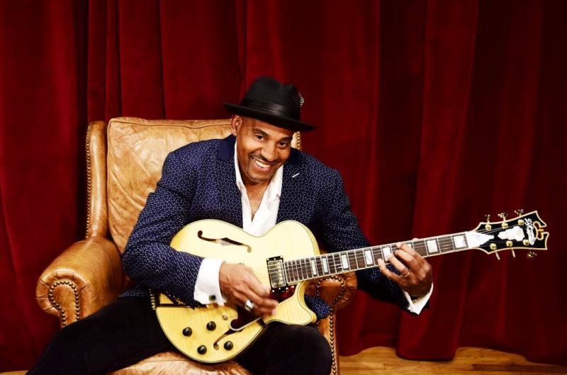 ALLAN HARRIS: «Ο Nat King Cole του 21ου αιώνα!» - Media