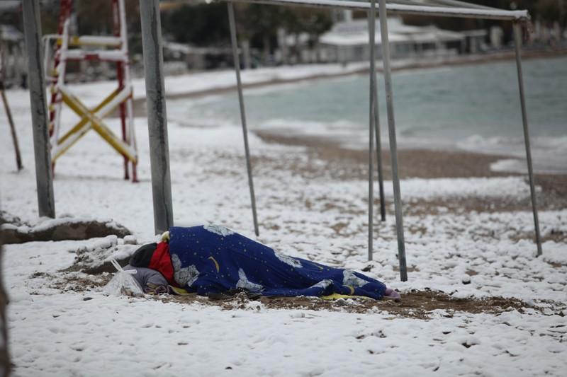 Υπάλληλος του Δήμου Αθηναίων «πέταξε» άστεγους στο κρύο γιατί… έληξε το ωράριό του - Media