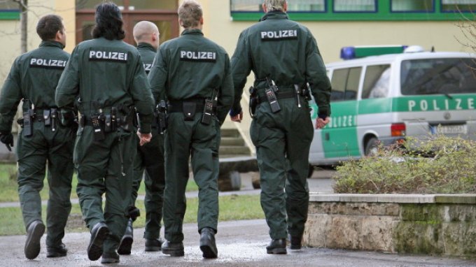 Γερμανία: Έφοδος της αστυνομίας σε σπίτια υπόπτων τρομοκρατών - Media