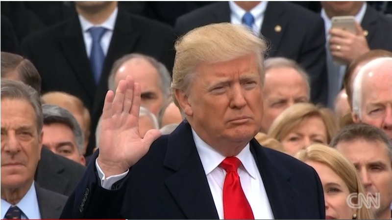 CNN: «Σκληρή γραμμή» στην ομιλία του Τραμπ - Media