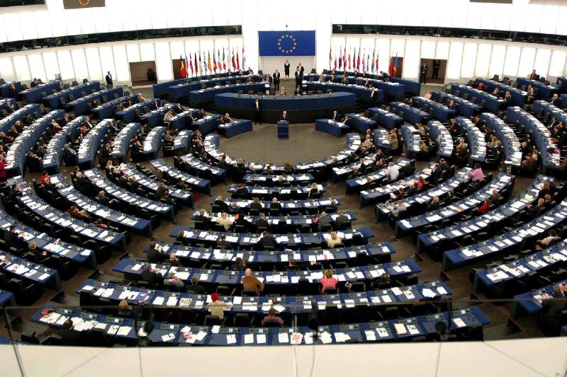 «Πράσινο φως» υπό προϋποθέσεις για ενταξιακές διαπραγματεύσεις της Ε.Ε. με ΠΓΔΜ-Αλβανία - Media