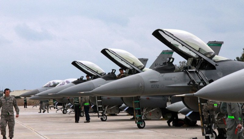 Στα Χανιά 14 αμερικανικά αεροσκάφη F-16CM για εκπαίδευση των πιλότων (Photos) - Media