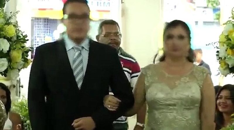 Σοκαριστικό: Άνδρας πυροβόλησε σε γάμο, εν ψυχρώ τους καλεσμένους (Video)  - Media