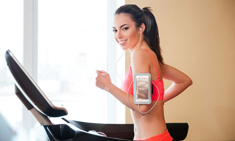 Δείτε τι μπορεί να πάθετε αν χρησιμοποιείτε το κινητό στο … γυμναστήριο - Media