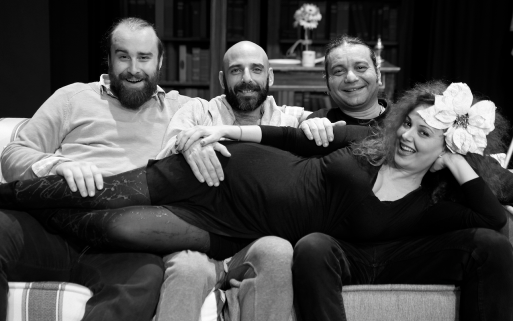 «Κάτι ανάμεσά μας» νέα παράσταση - Media