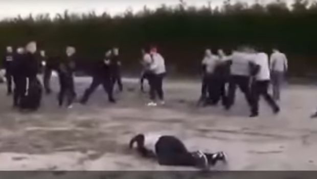 Μάχες σώμα με σώμα χούλιγκανς στην Ολλανδία (Video) - Media