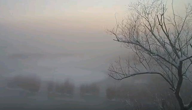 Μαγευτικές εικόνες από την παγωμένη λίμνη Ιωαννίνων - Media