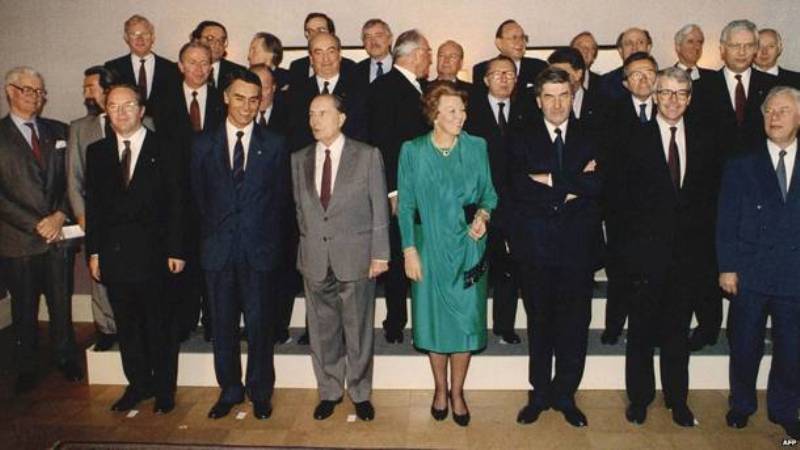 Προς το τέλος της «ευρωπαϊστικής» Ευρώπης και τoυ «ευρωπαϊστικού» λαϊκισμού - Media