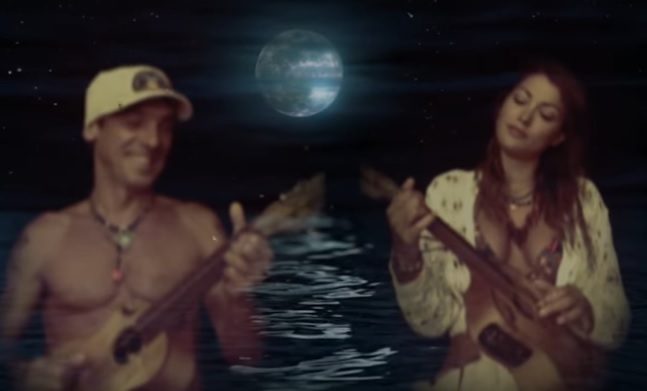 Η... γυμνή αλήθεια της Κλέλια Ρένεση και του Manu Chao (Photos-Video) - Media