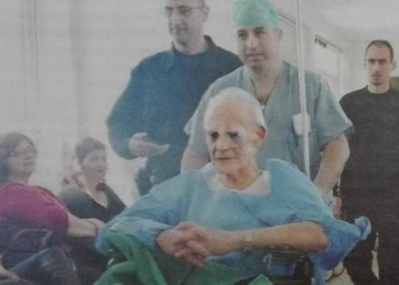 Σοκάρουν οι αποκαλύψεις για την υγεία Τσοχατζόπουλου: Σπάνε οι φλέβες του και αιμορραγούν τα πόδια του - Media