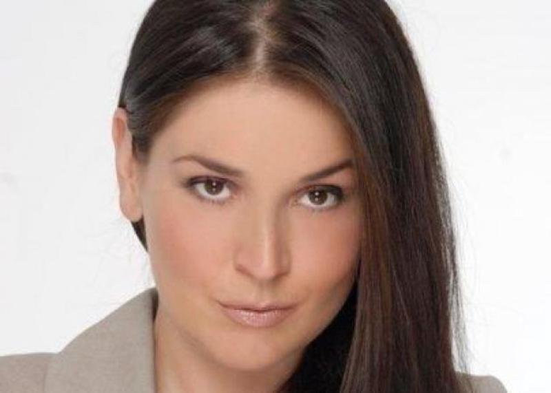 Βαλέρια Κουρούπη: Η άγνωστη σχέση της με τον Γιάννη Μπέζο   - Media