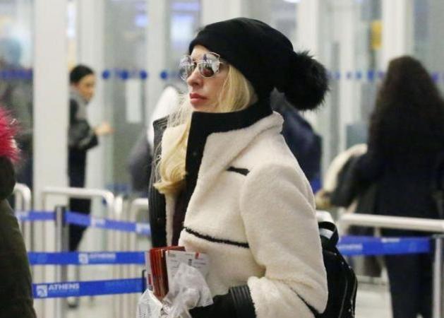 Σπάνια φωτογραφία της Ελένης Μενεγάκη από το 1995 (Photo) - Media