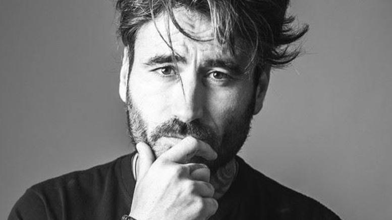 «Χτυπάει» τατουάζ ο Γιώργος Μαυρίδης - Κι έχει λόγο σοβαρό... (Photo) - Media