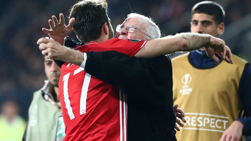 Σάββας Θεοδωρίδης: «Αφιερώνω την πρόκριση του Ολυμπιακού στους φίλους των ΠΑΟ, ΠΑΟΚ, ΑΕΚ» - Media