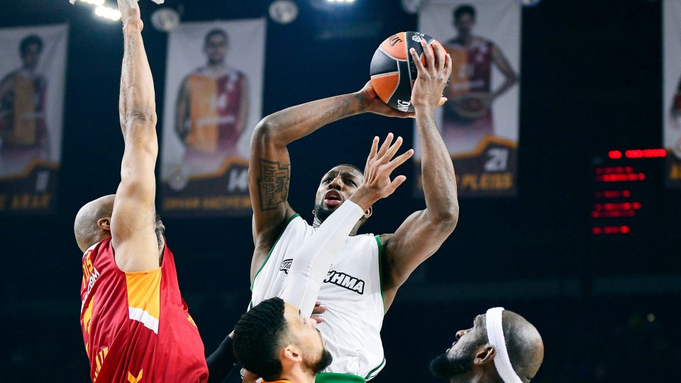 Γιόρτασε με διπλό στην Κωνσταντινούπολη ο Παναθηναϊκός - «Καθάρισε» 84-79 τη Γαλατά - Media