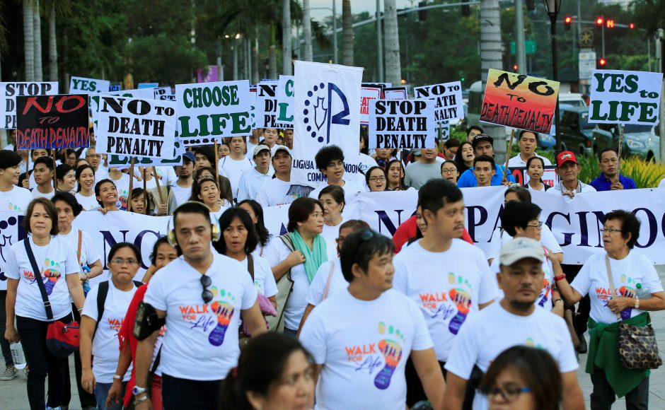 Φιλιππίνες: Πορεία κατά της θανατικής ποινής από χιλιάδες ρωμαιοκαθολικούς (Photos) - Media