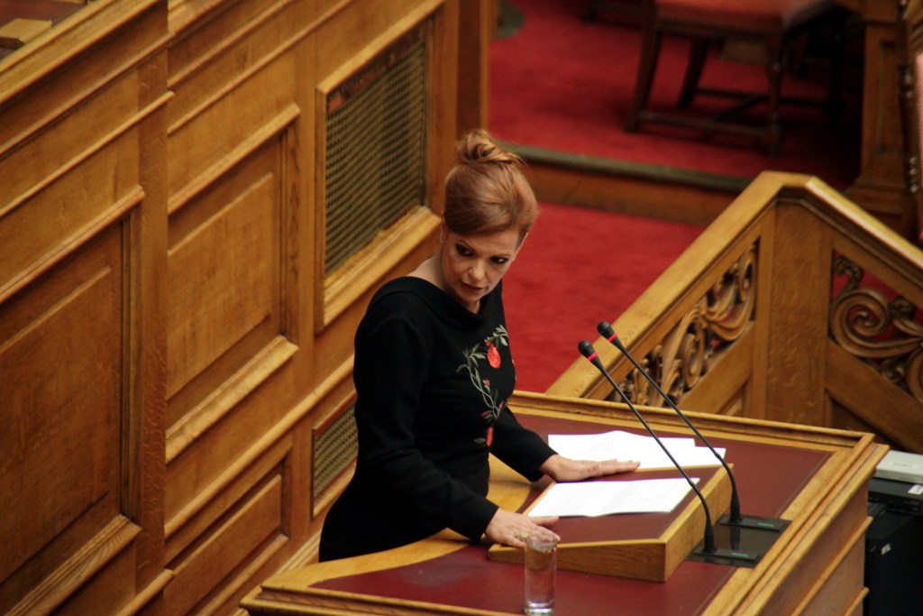 Γιαννακάκη στο «Π» για τα «Σκυλιά του Πολέμου»: Καμία ανοχή σε πράξεις ρατσιστικής και ξενοφοβικής φύσεως - Media