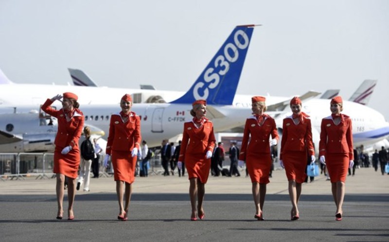 Οι σέξι Ρωσίδες αεροσυνοδοί της πιο ισχυρής αεροπορικής εταιρείας στον κόσμο (Photos) - Media