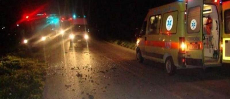 Αμφίκλεια: Αυτοκίνητο έπεσε σε ρέμα - Επιχείρηση απεγκλωβισμού της Πυροσβεστικής - Media