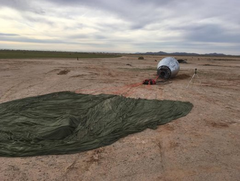 Πανικός στην Αριζόνα! Μυστηριώδης «εξωγήινη» κάψουλα αναστάτωσε τους περαστικούς (Photos - Video) - Media