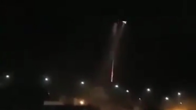 Δείτε πώς ελικόπτερο της μεξικάνικης αστυνομίας επιτίθεται σε καρτέλ ναρκωτικών (Video) - Media