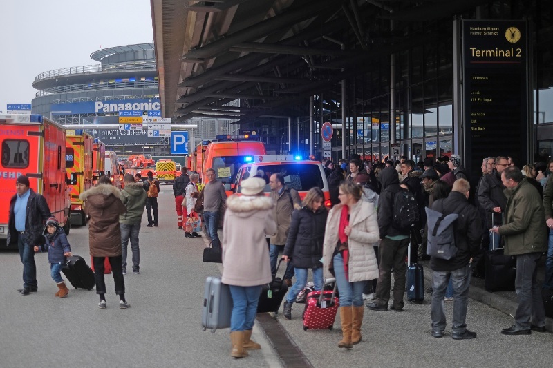 Κάποιοι ψέκασαν με σπρέι πιπεριού στο αεροδρόμιο του Αμβούργου – Το έριξαν από το σύστημα εξαερισμού   - Media