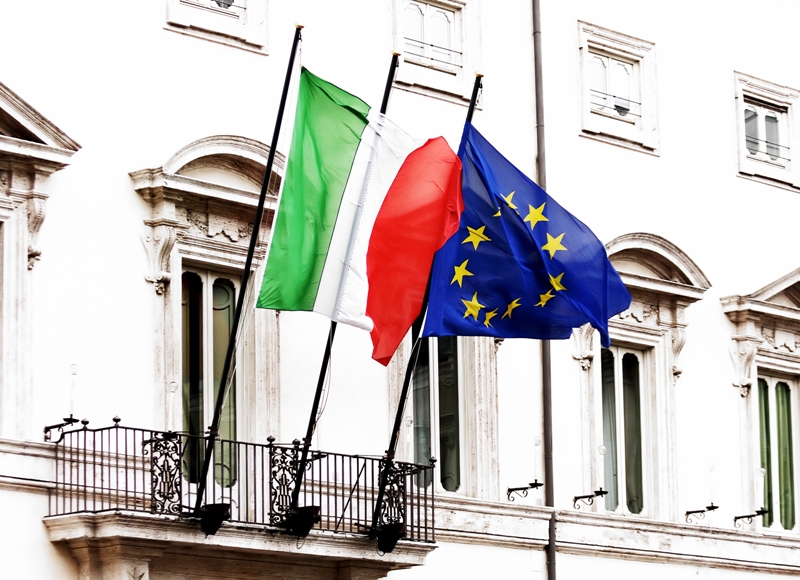 Πηγές Eurogroup: Στην Ιταλία «ζουν στη σελήνη» - Κίνδυνος ακόμα και για «κούρεμα» καταθέσεων - Media