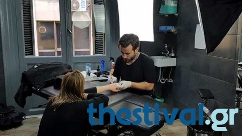 Γιώργος Μαυρίδης: 350 τατουάζ και συνεχίζει! (Photo) - Media