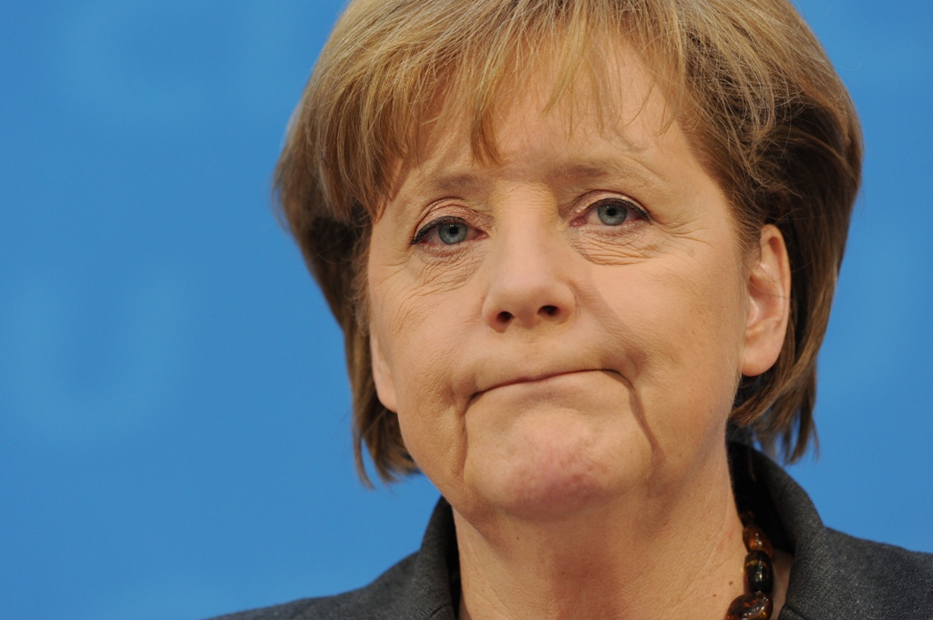Die Zeit: Ο γιός πρώην καγκελάριου κατηγορεί τη Μέρκελ για το θάνατο της μητέρας του - Media