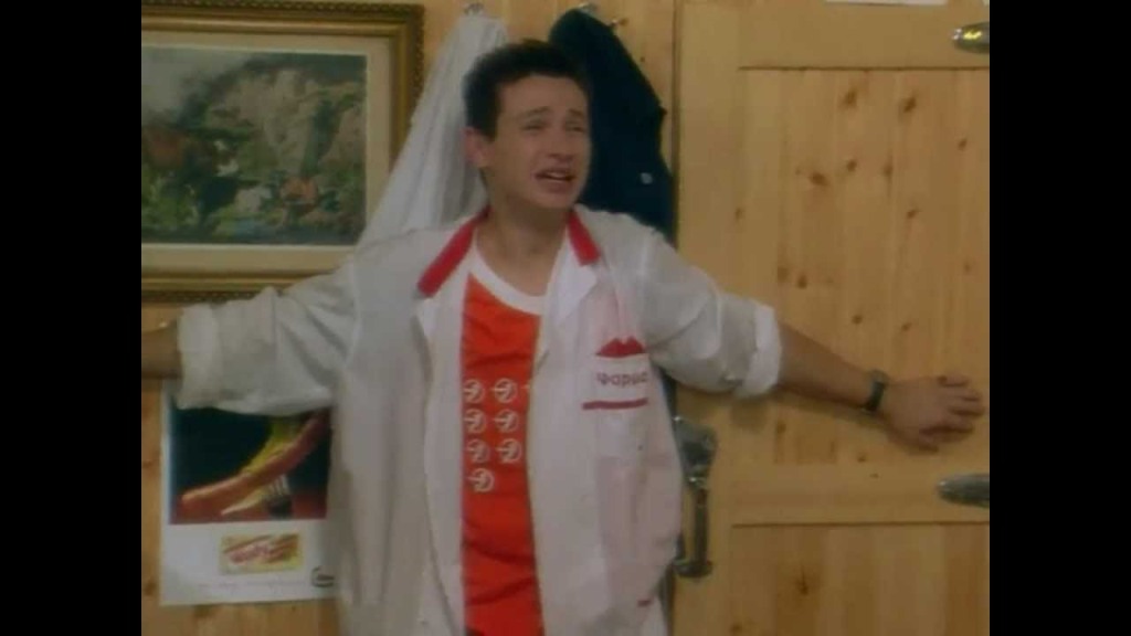 Δεν φαντάζεστε πόσο χρονών είναι ο Μιχαλάκης από τα «Εγκλήματα» -Σε τι τον εμποδίζει η ηλικία του; - Media