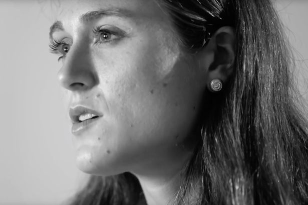 Φρικιαστική ιστορία: Με βίαζαν μέλη της οικογένειας μου και μετά με πούλησαν για σκλάβα του σεξ (Video) - Media