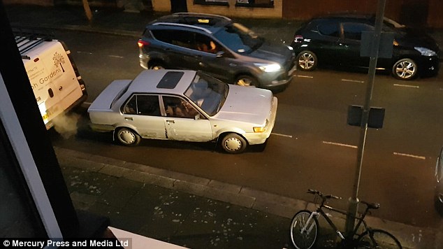 Χρειάστηκαν 8,5 λεπτά και δεκάδες μανούβρες για να παρκάρει (Photos-Video) - Media