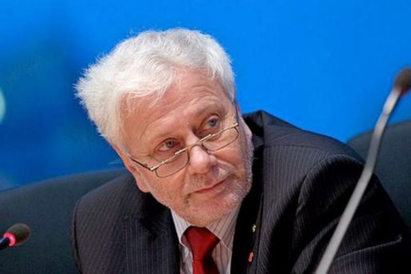 Ο Σνάιντερ στηρίζει την Ελλάδα: Χρειάζεται μετρά ανάπτυξης, όχι λιτότητας - Media