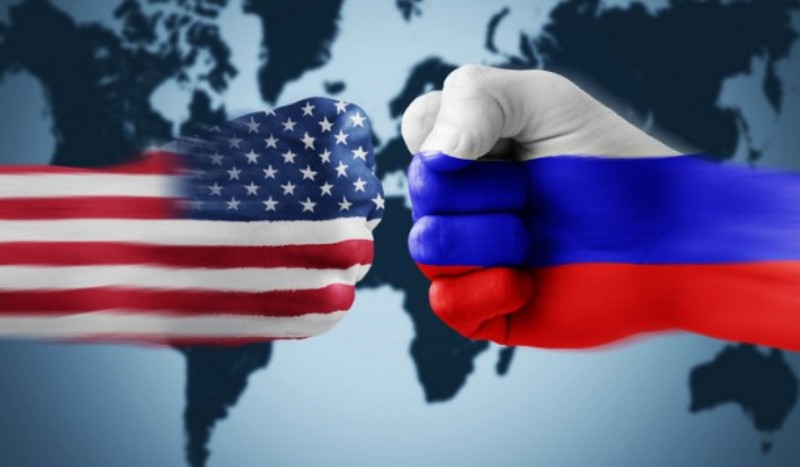 Ria Novosti: Οι Ρώσοι δεν βλέπουν με «καλό μάτι» ΗΠΑ και ΕΕ - Media