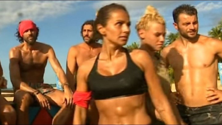 Λύθηκε το μυστήριο: Ιδού τι είναι το εξόγκωμα - σημάδι στην κοιλιά της Σόφης Πασχάλη - Media